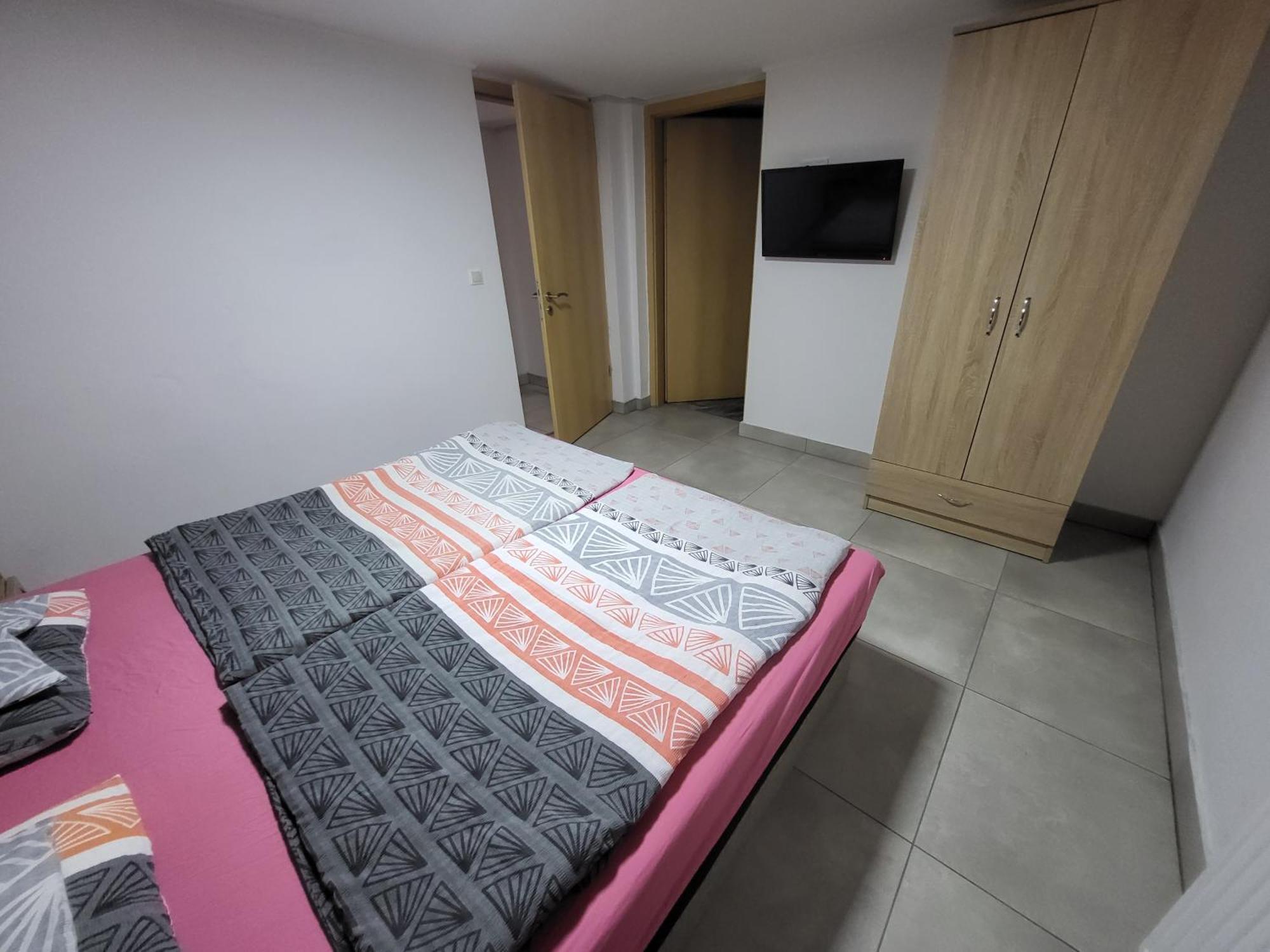 Anita Apartman Шопрон Екстериор снимка