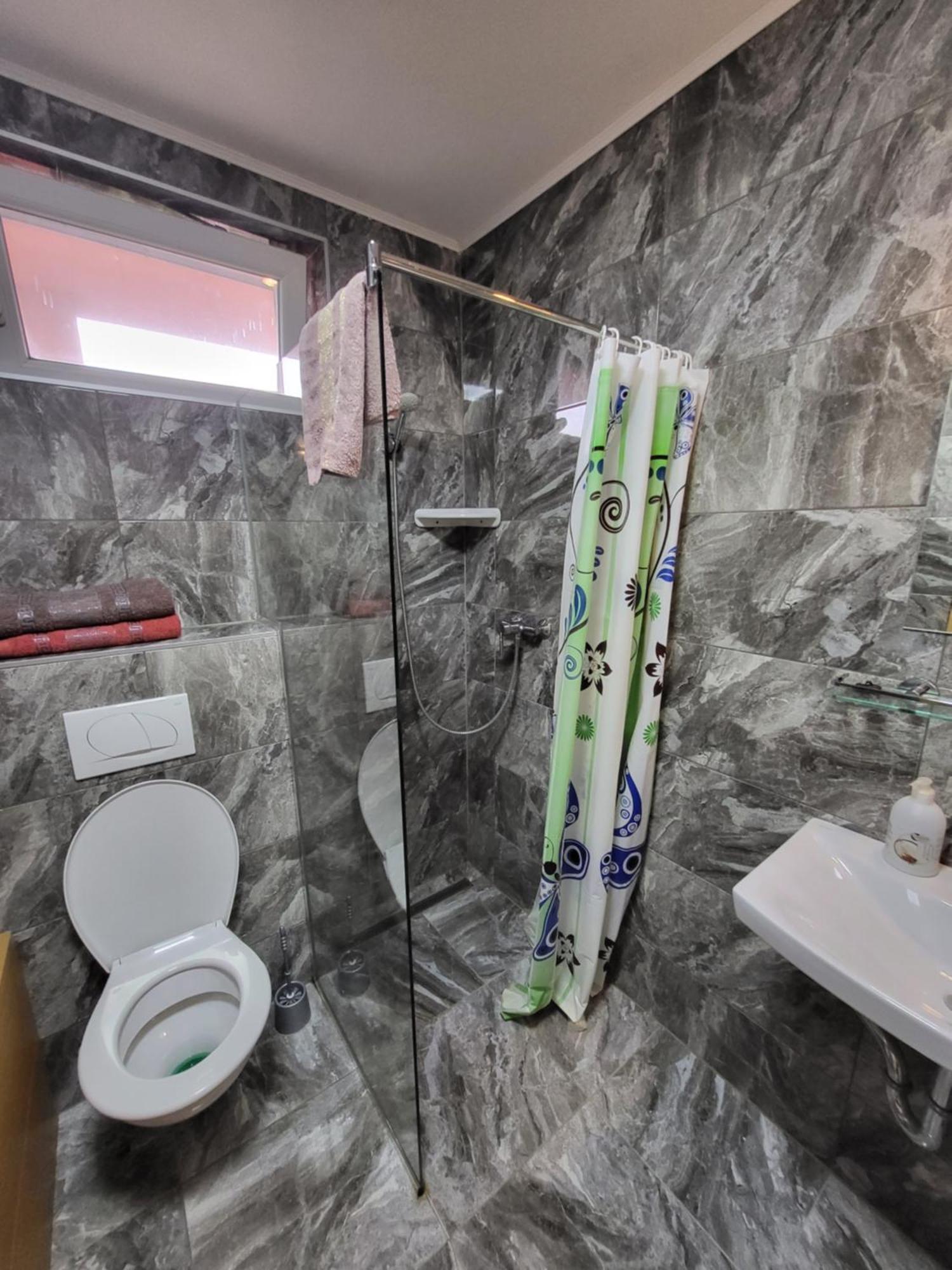 Anita Apartman Шопрон Екстериор снимка