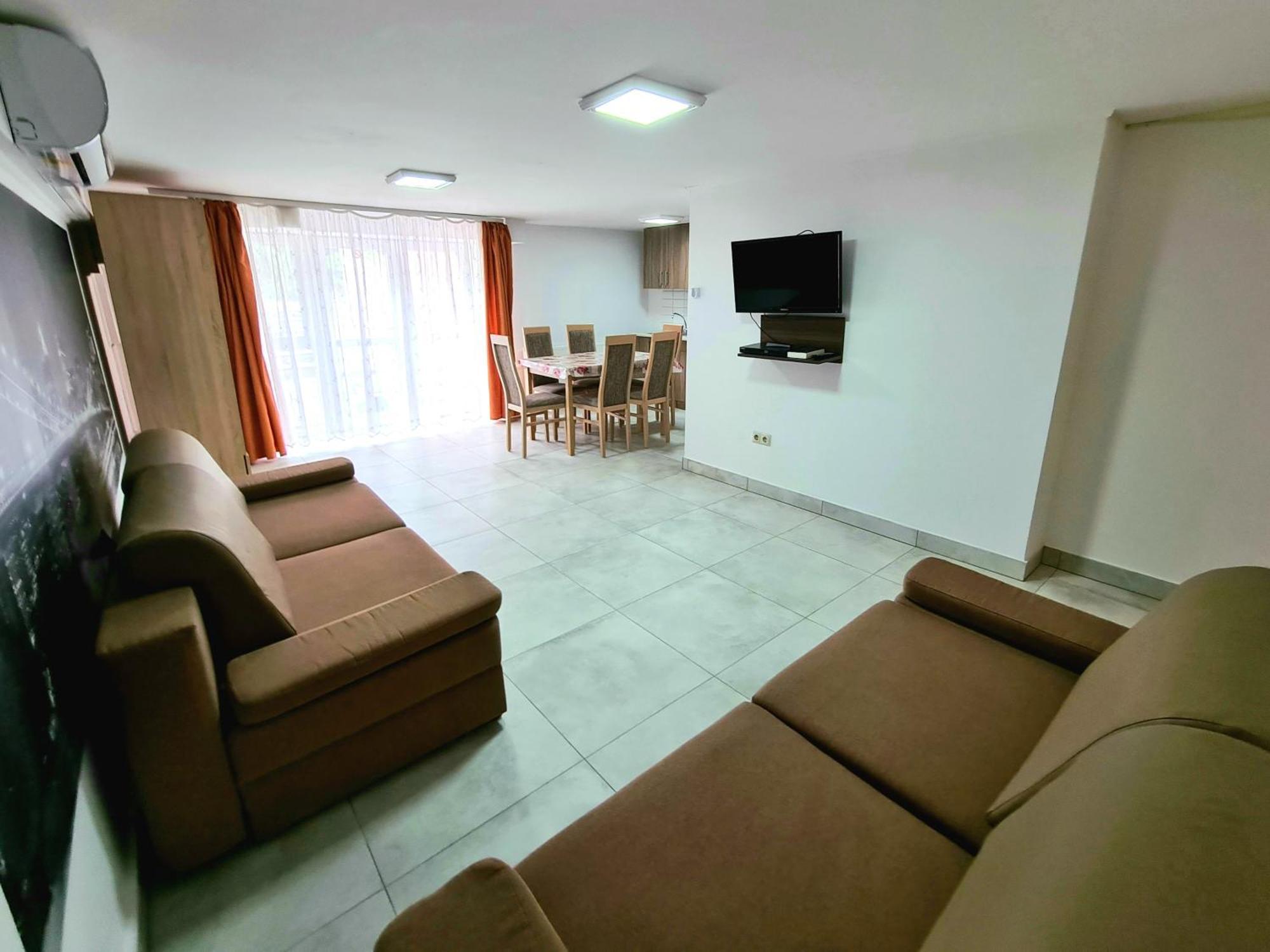 Anita Apartman Шопрон Екстериор снимка