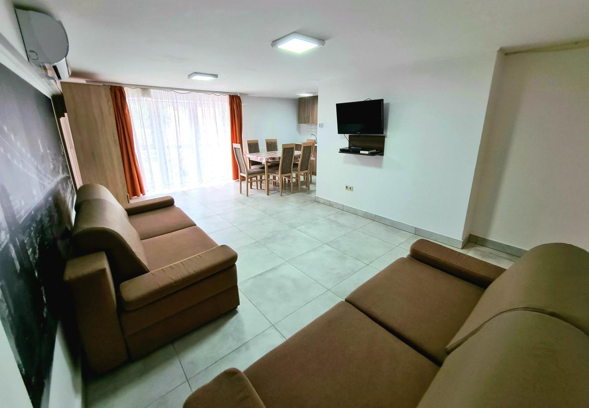 Anita Apartman Шопрон Екстериор снимка