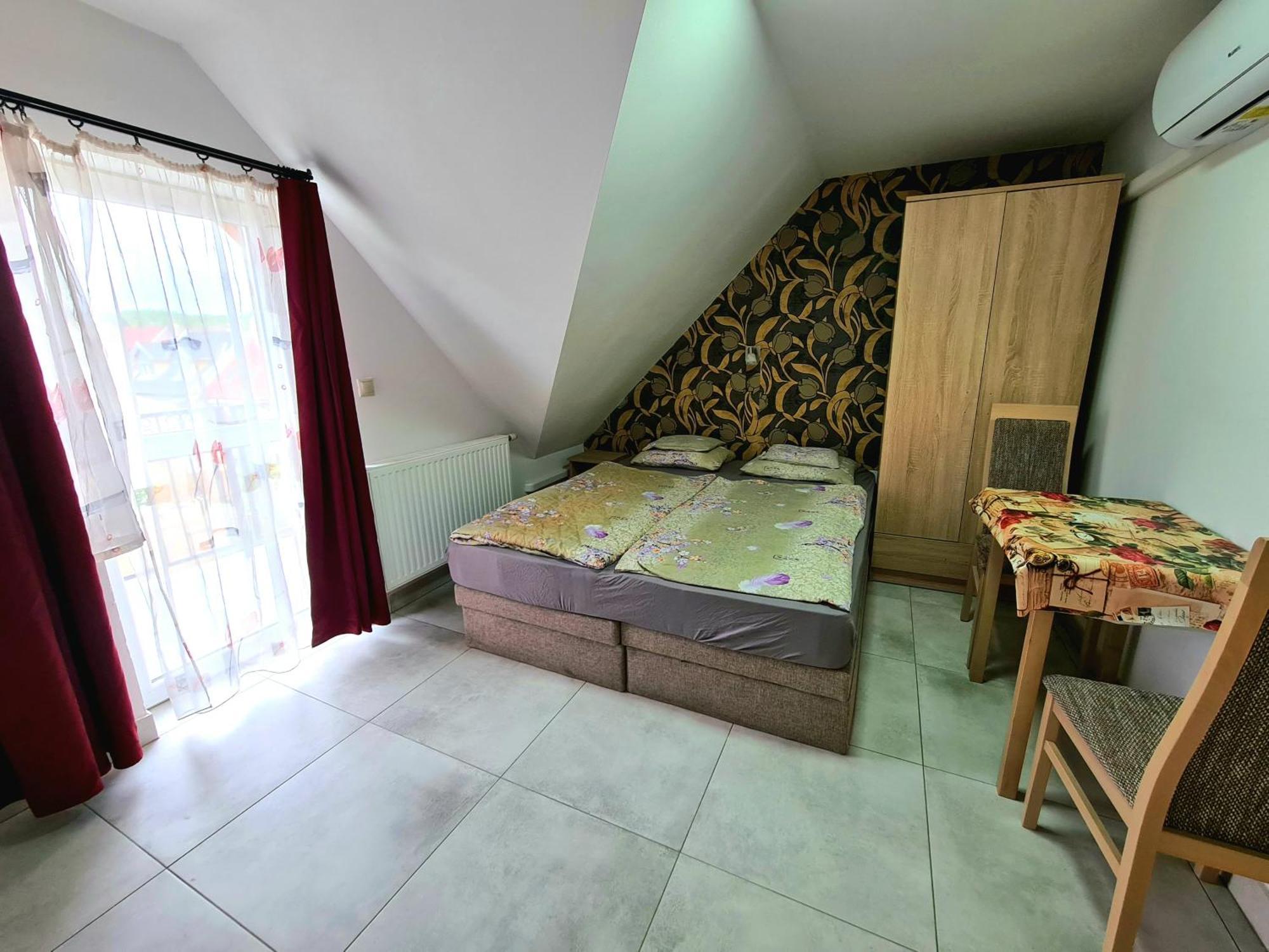 Anita Apartman Шопрон Екстериор снимка