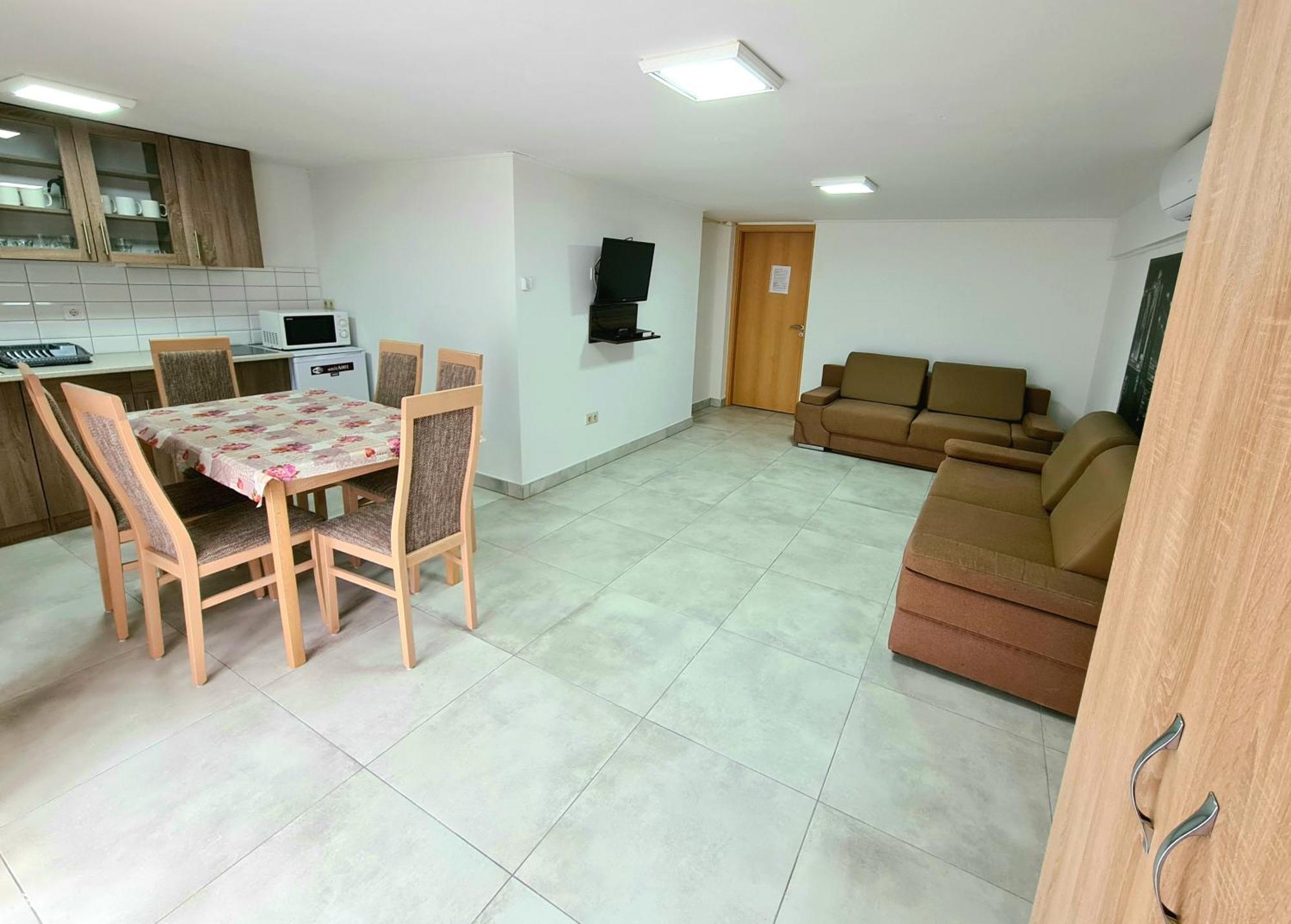 Anita Apartman Шопрон Екстериор снимка