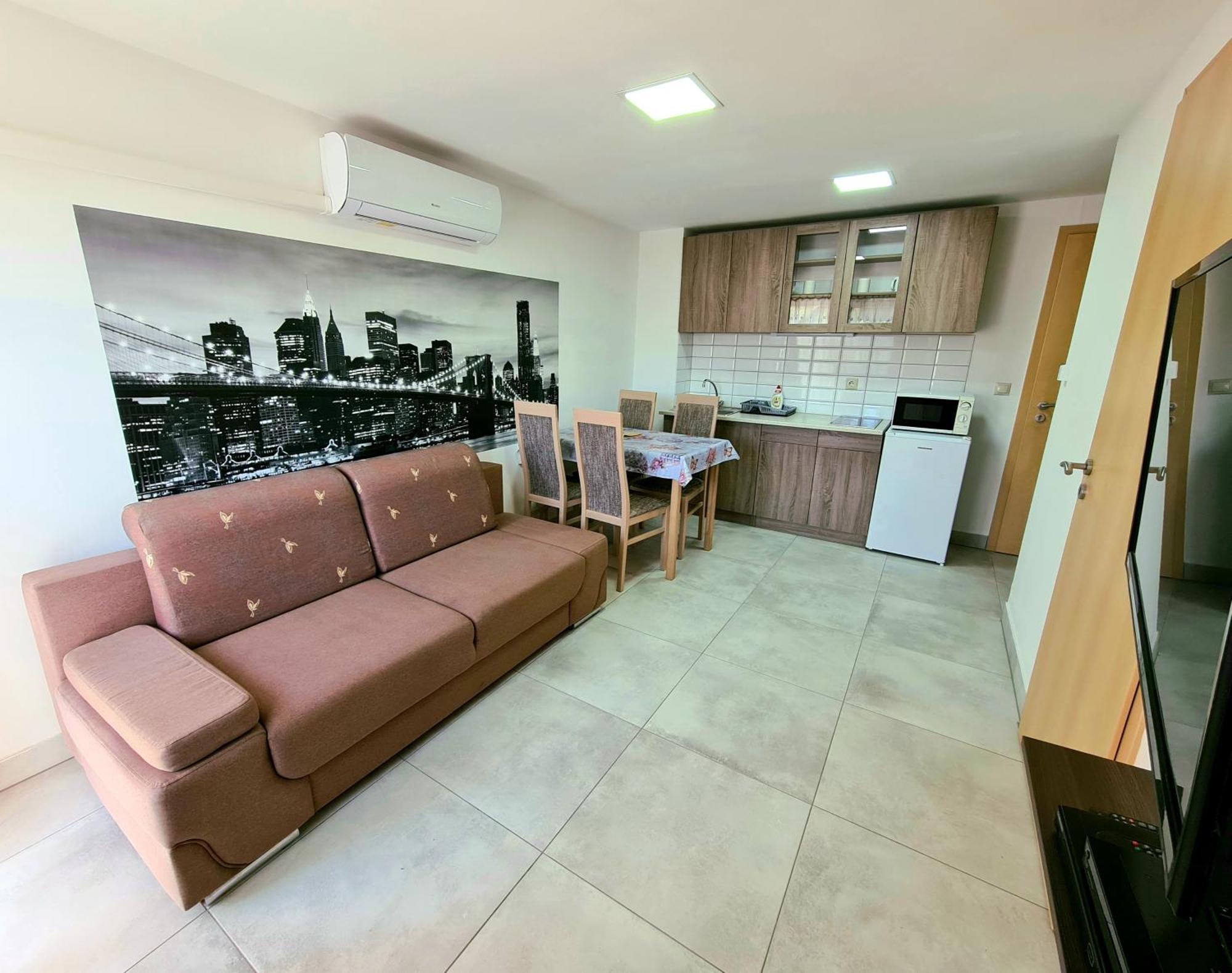 Anita Apartman Шопрон Екстериор снимка